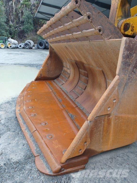 Komatsu WA800-3 Φορτωτές με λάστιχα (Τροχοφόροι)
