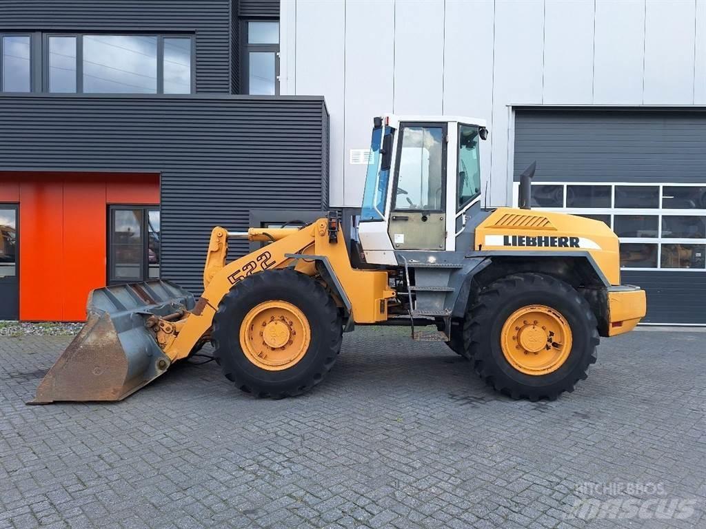 Liebherr L522 Φορτωτές με λάστιχα (Τροχοφόροι)