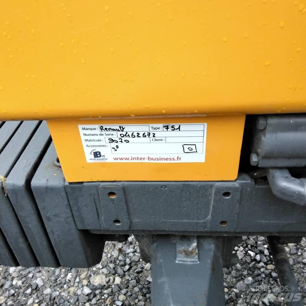 Renault 751 4s Τρακτέρ