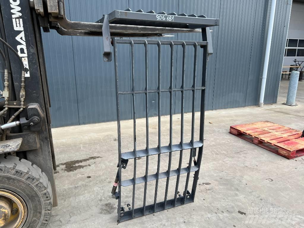 Doosan DX180 / DX225 Καμπίνες και εσωτερικό