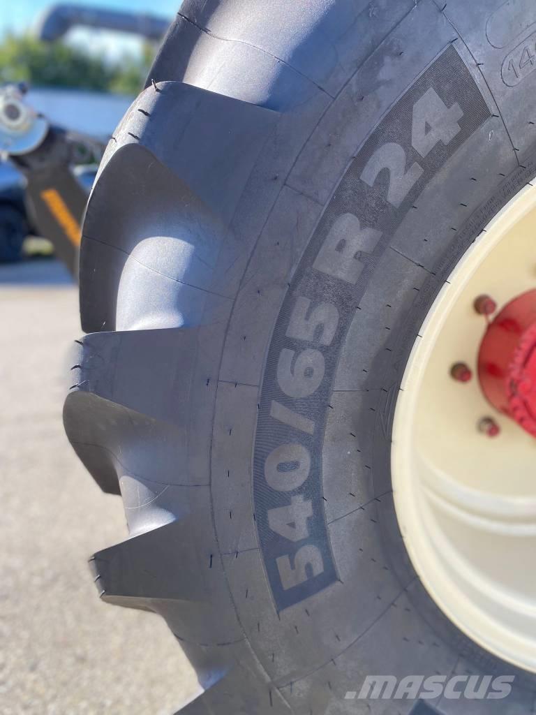 IHC 1246 AS Τρακτέρ