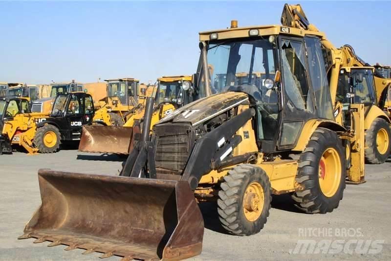 CAT 424D Εκσκαφείς Φορτωτές τύπου JCB