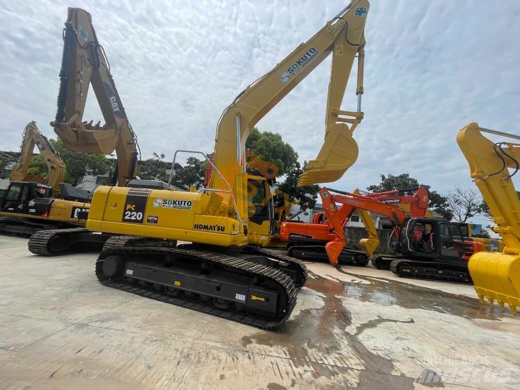 Komatsu PC 220 Εκσκαφείς με ερπύστριες