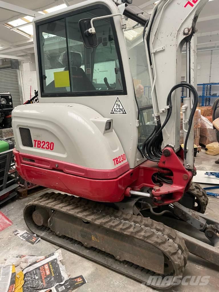 Takeuchi TB 230 Εκσκαφάκι (διαβολάκι) < 7t
