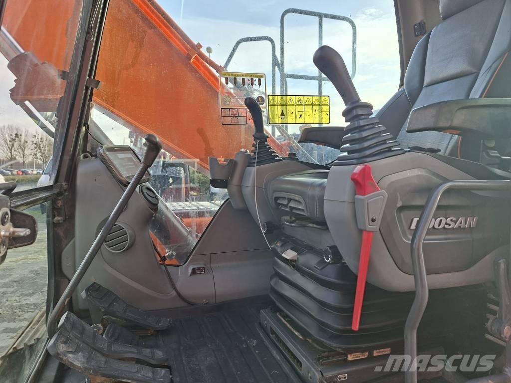 Doosan DX140LC-7 Εκσκαφείς με ερπύστριες