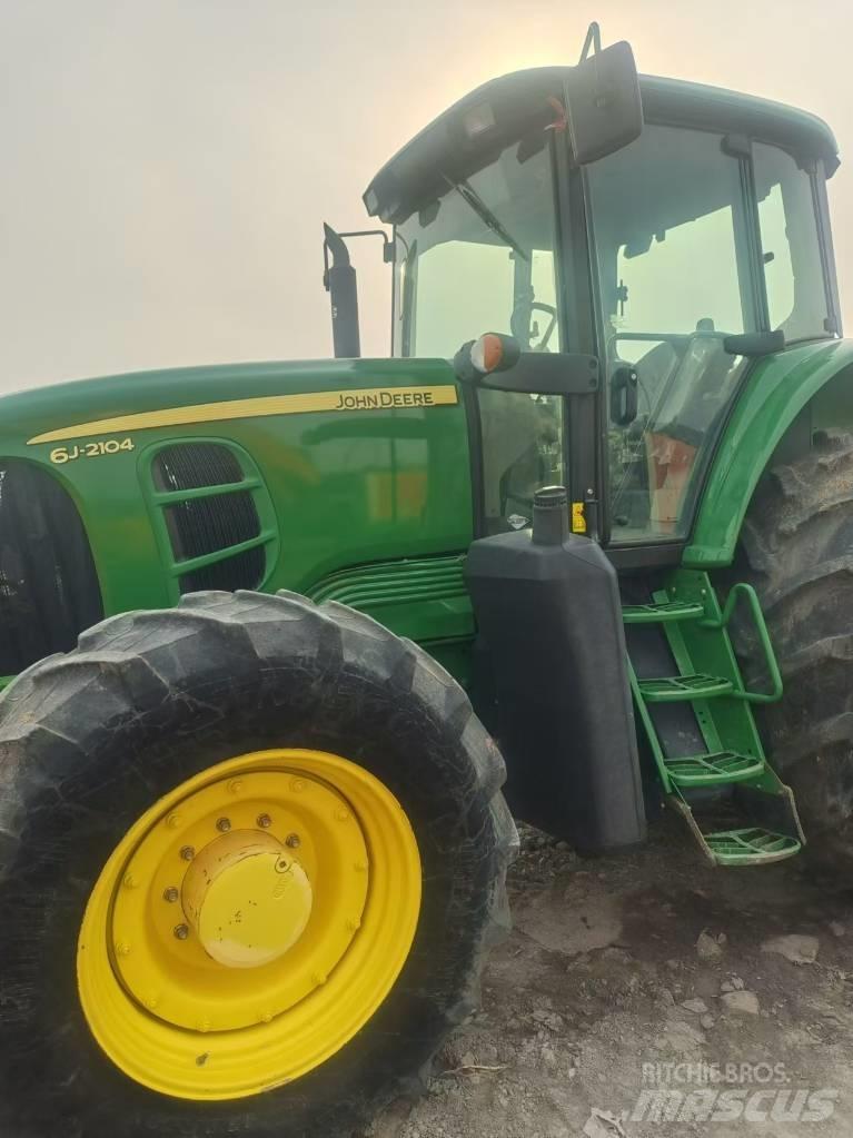 John Deere 6J-2104 Τρακτέρ