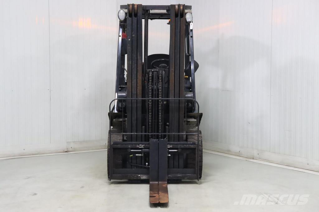 Nissan U1D2A20LQ Περονοφόρα ανυψωτικά κλαρκ με φυσικό αέριο LPG