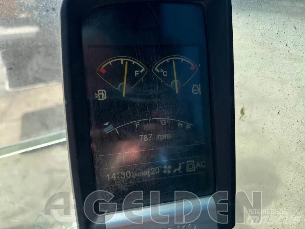 Volvo EC240CL Εκσκαφείς με ερπύστριες