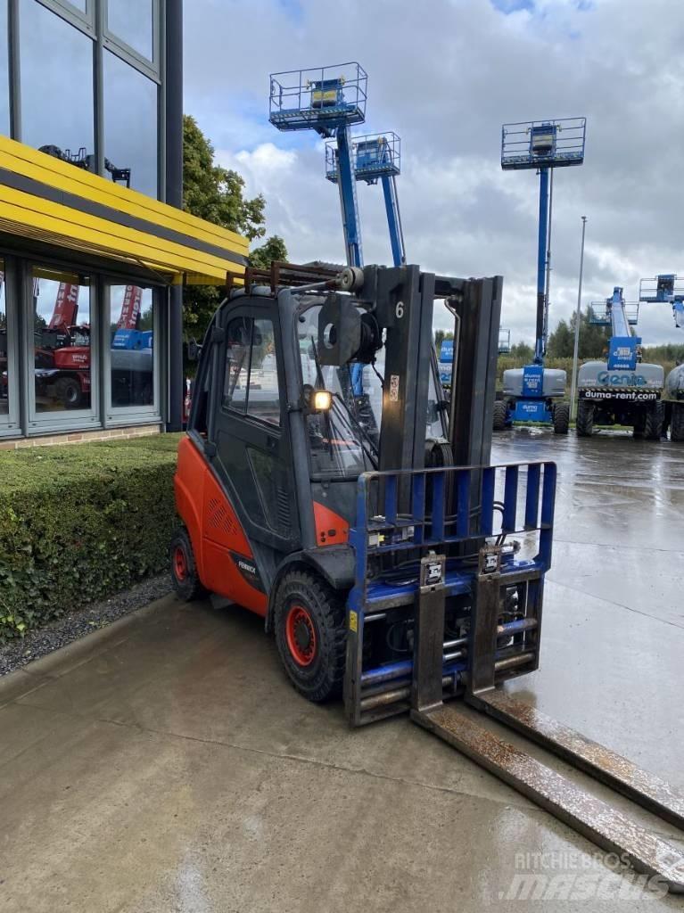 Linde H 30 CNG-02 Περονοφόρα ανυψωτικά κλαρκ με φυσικό αέριο LPG