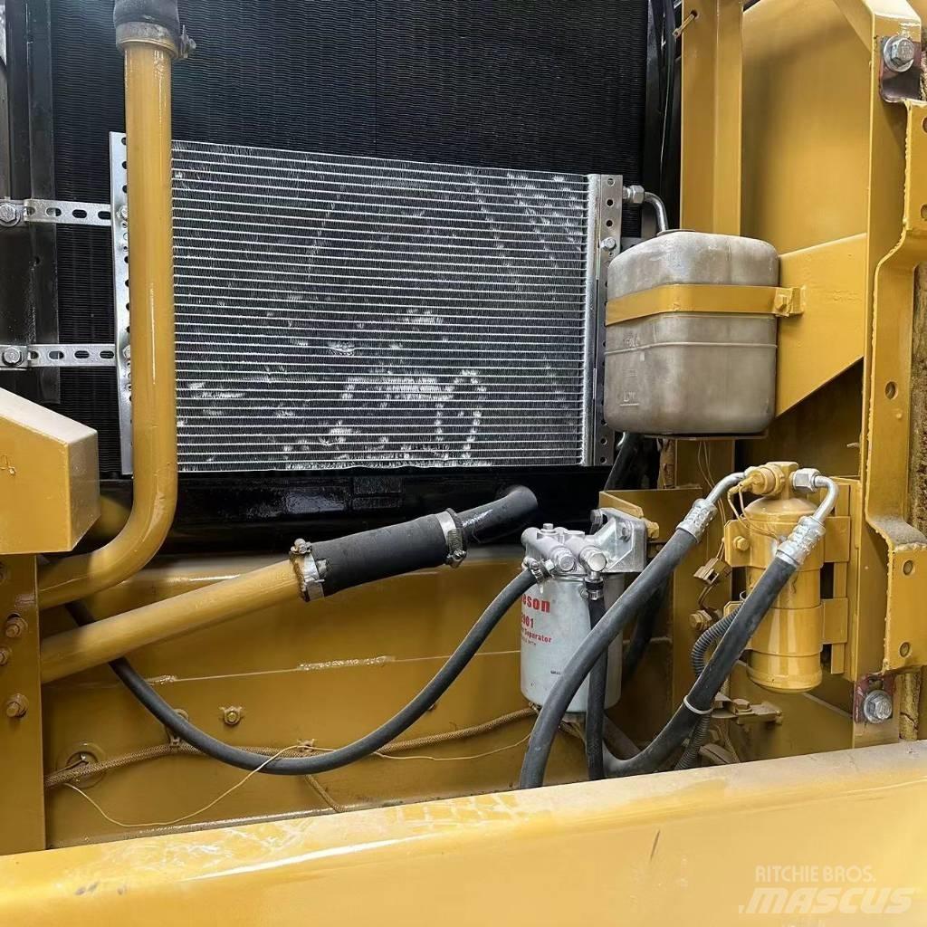 CAT 320B Εκσκαφείς με ερπύστριες