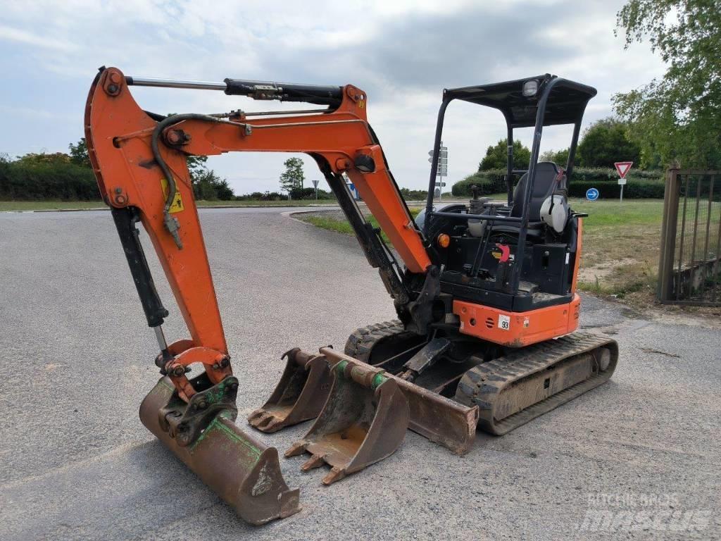 Hitachi ZX 26 U-5 A Εκσκαφάκι (διαβολάκι) < 7t