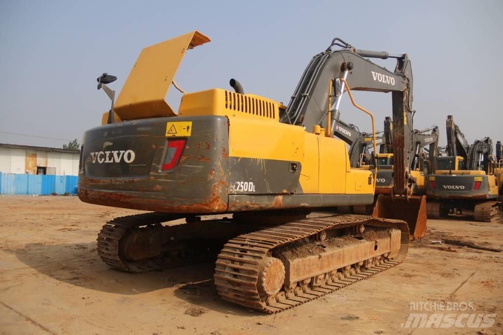 Volvo EC250 Εκσκαφείς με ερπύστριες