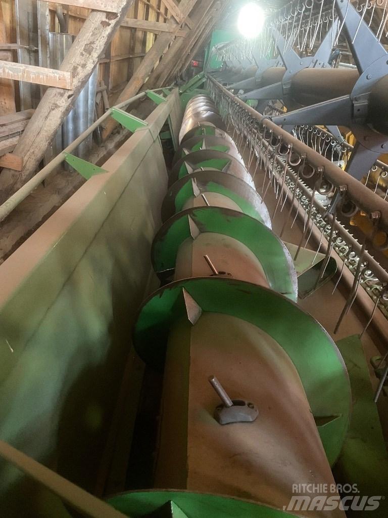 John Deere T670 Θεριζοαλωνιστικές μηχανές