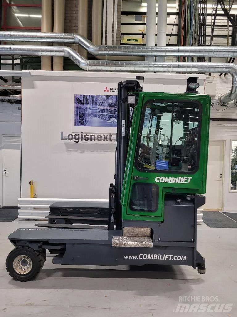 Combilift C 4000 Ανυψωτικά στενών δρόμων 4 κατευθύνσεων