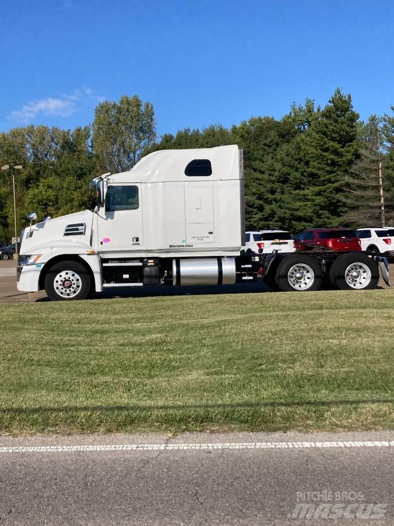 Western Star 5700 XE Τράκτορες