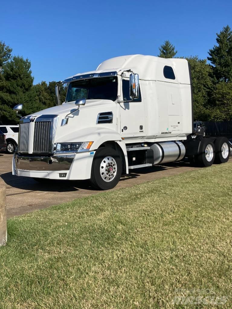 Western Star 5700 XE Τράκτορες