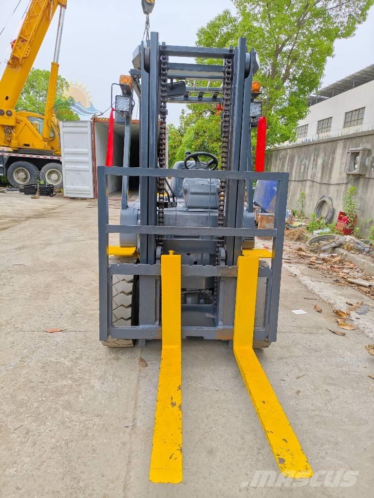 Komatsu FD 30 Πετρελαιοκίνητα Κλαρκ