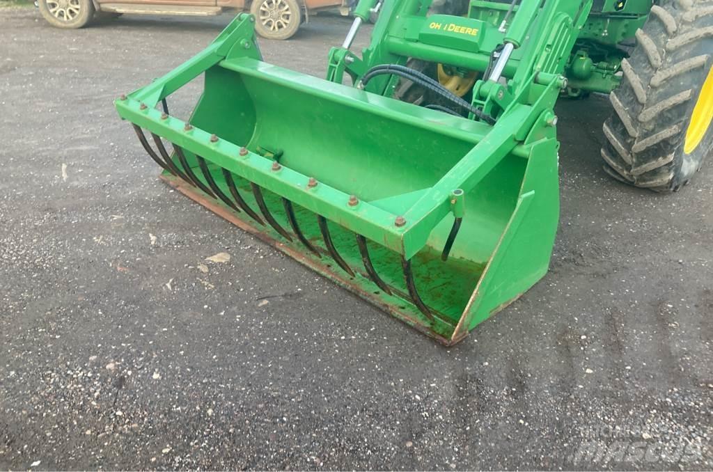 John Deere 6120M Τρακτέρ