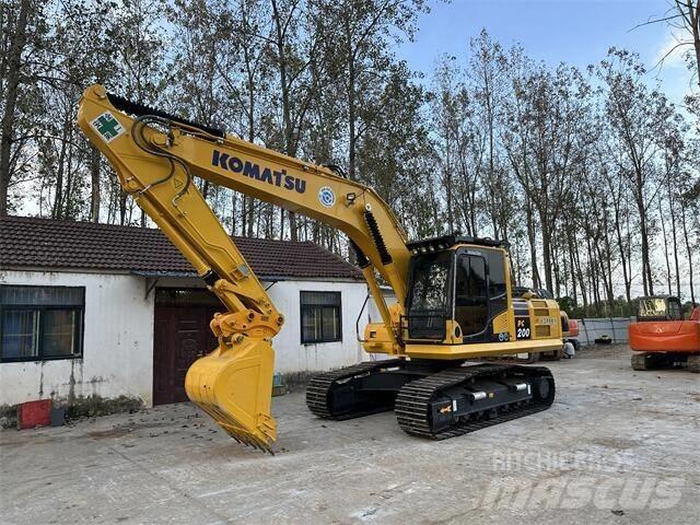 Komatsu PC200-8 Εκσκαφείς με ερπύστριες