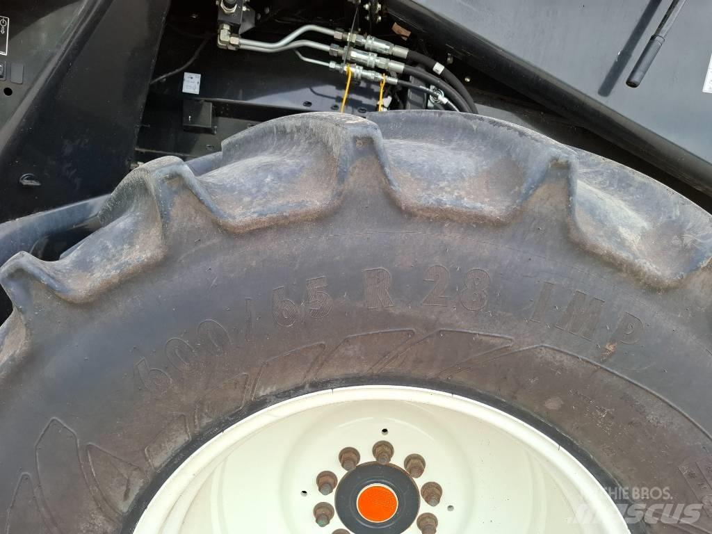 New Holland CX8.70 Θεριζοαλωνιστικές μηχανές