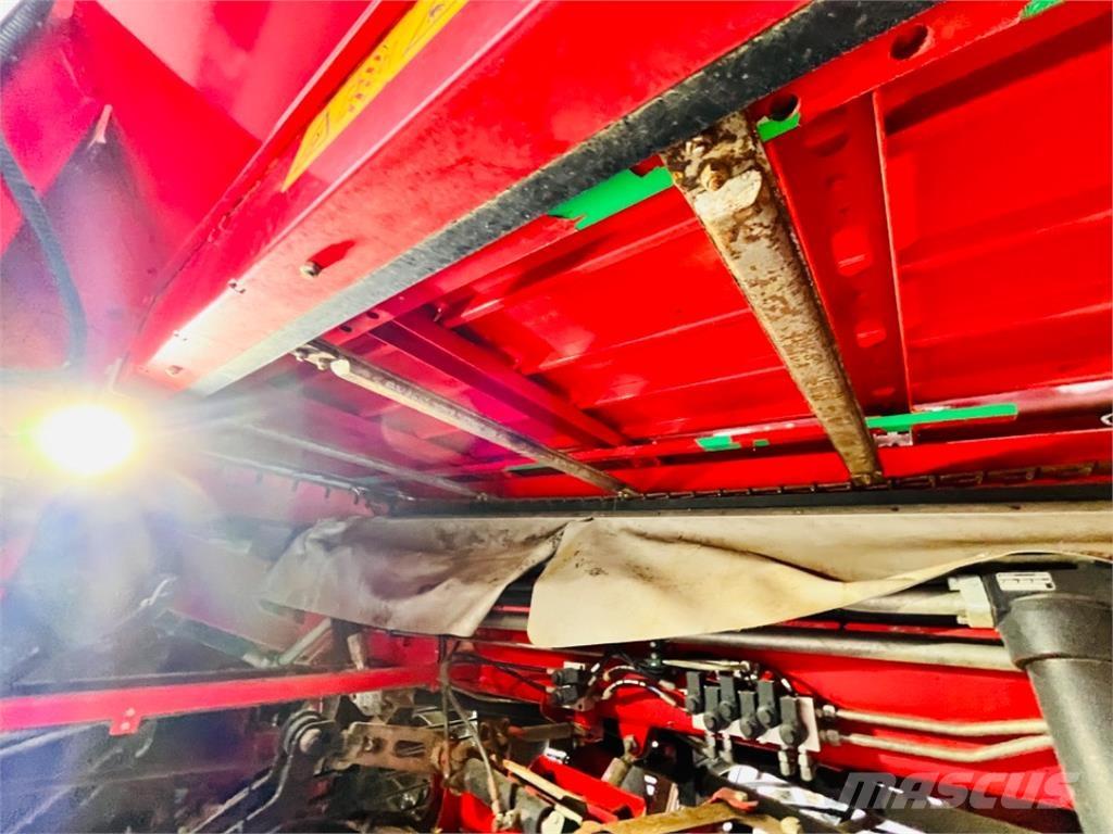 Holmer T4-40 Μηχανή εξαγωγής και συλλογής τεύτλων