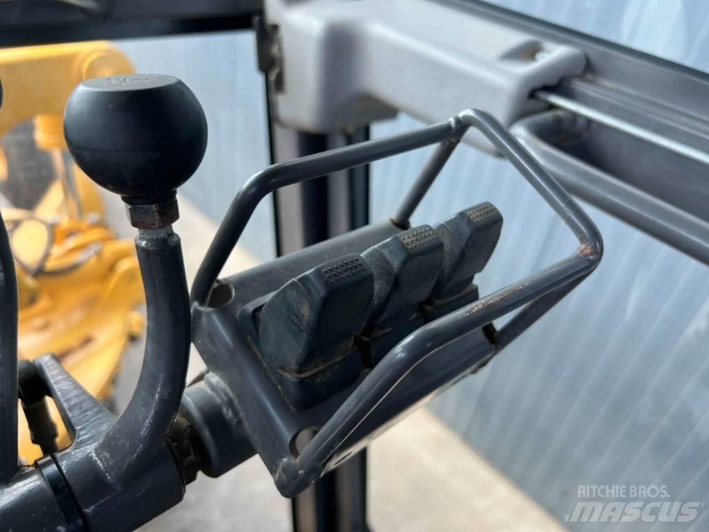 Volvo G946 Γκρέιντερς