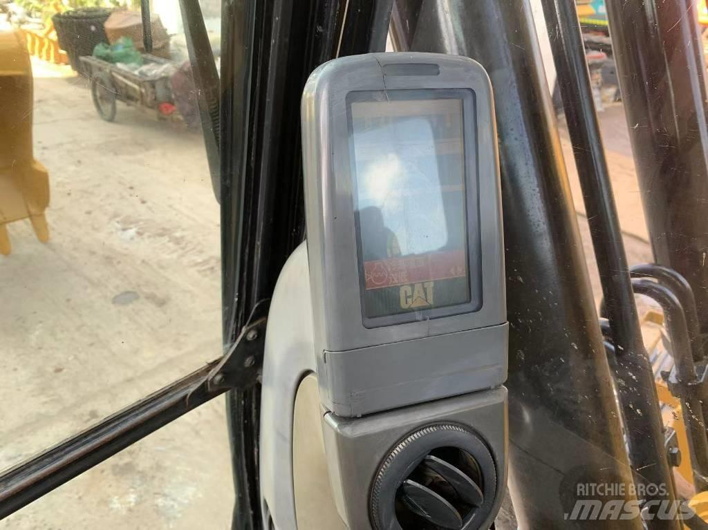 CAT 320D Εκσκαφείς με ερπύστριες