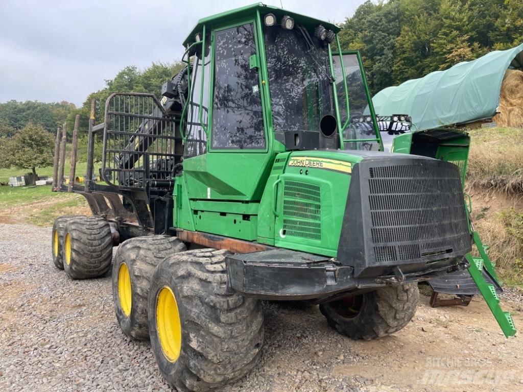 John Deere 1010 E Μεταφορείς ξυλείας