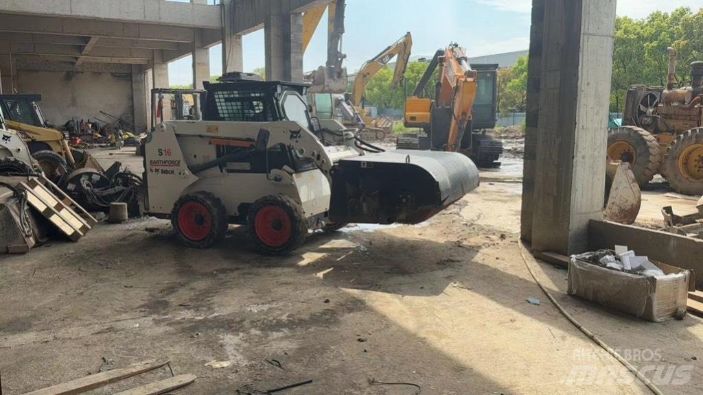 Bobcat S 16 Φορτωτάκια