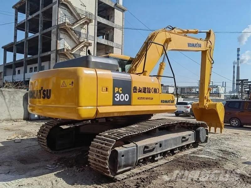 Komatsu PC 300 Εκσκαφείς με ερπύστριες
