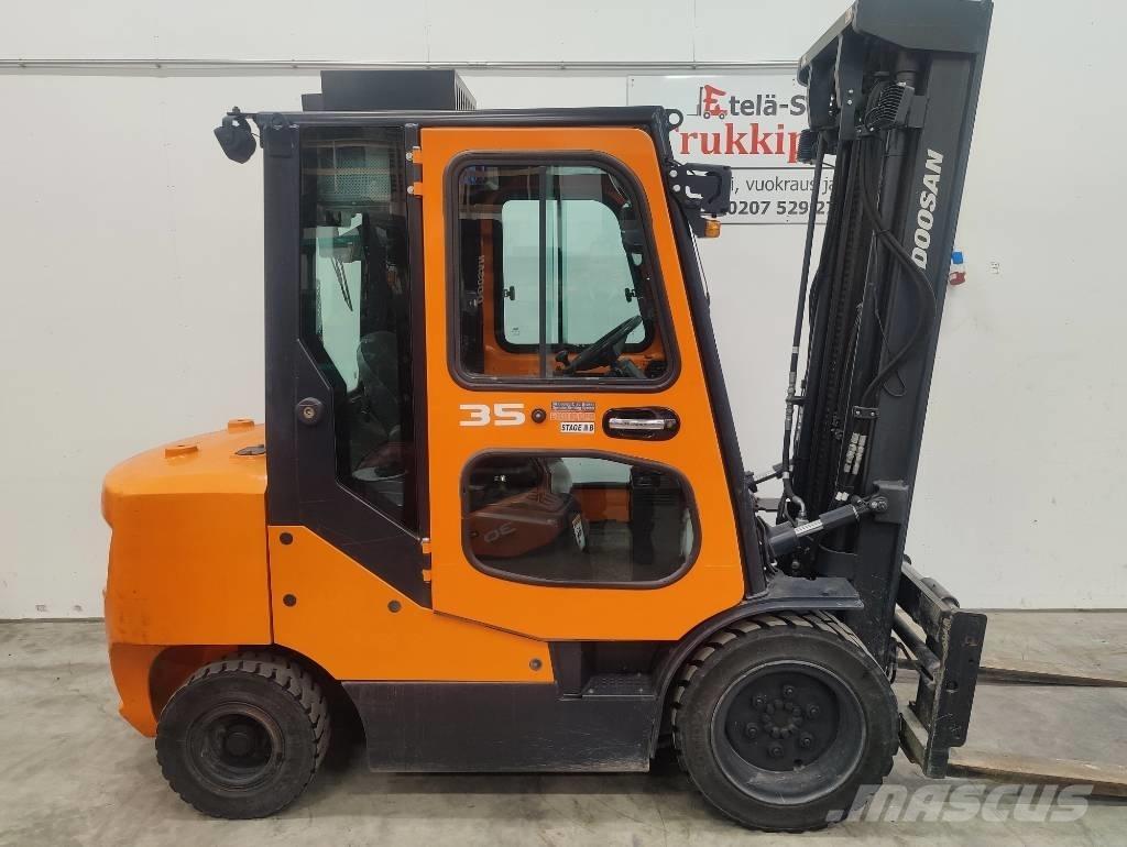 Doosan D 35 C-7 Πετρελαιοκίνητα Κλαρκ