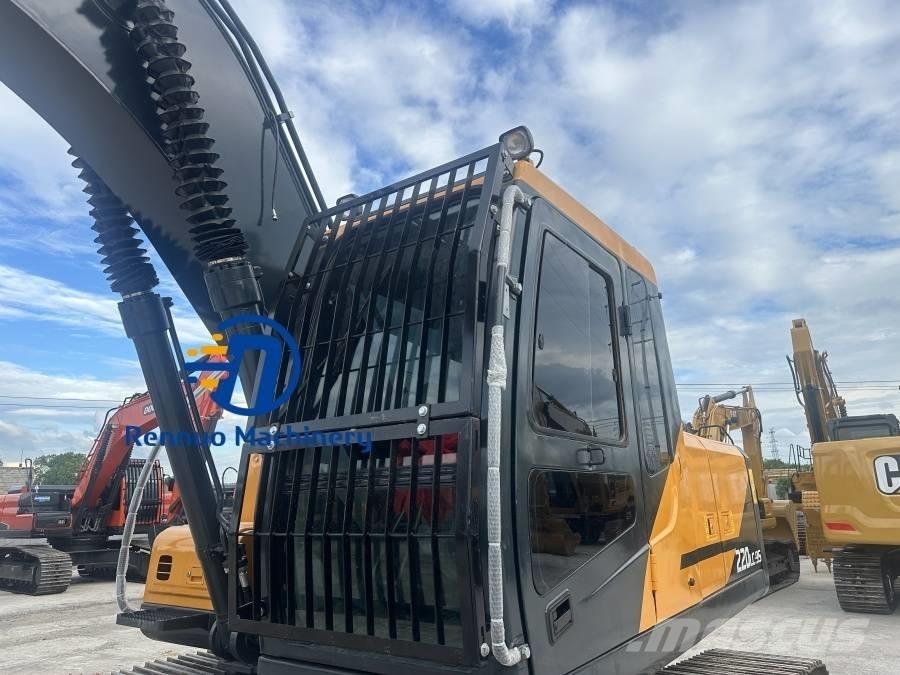 Hyundai R220LC-9S Εκσκαφείς με ερπύστριες