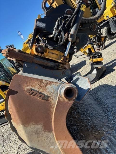 CAT 320 Εκσκαφείς με ερπύστριες