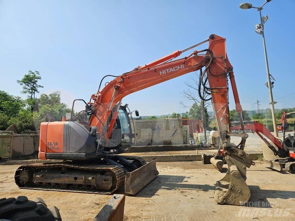 Hitachi ZX 135 US Εκσκαφείς με ερπύστριες
