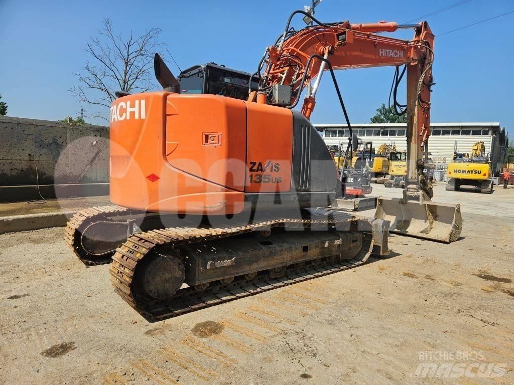 Hitachi ZX 135 US Εκσκαφείς με ερπύστριες