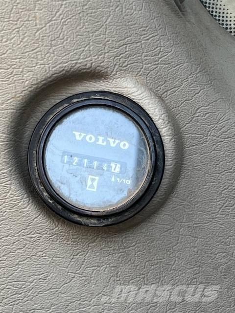 Volvo EC 220 DL Εκσκαφείς με ερπύστριες