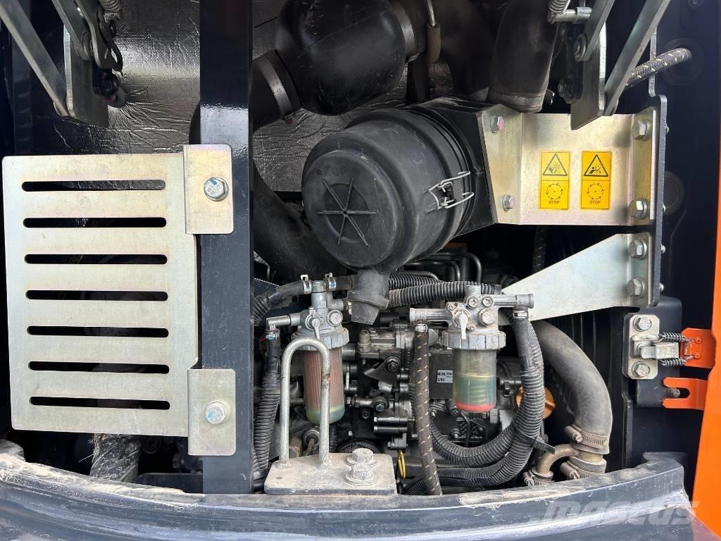Hitachi ZX 26 U-6 Εκσκαφάκι (διαβολάκι) < 7t