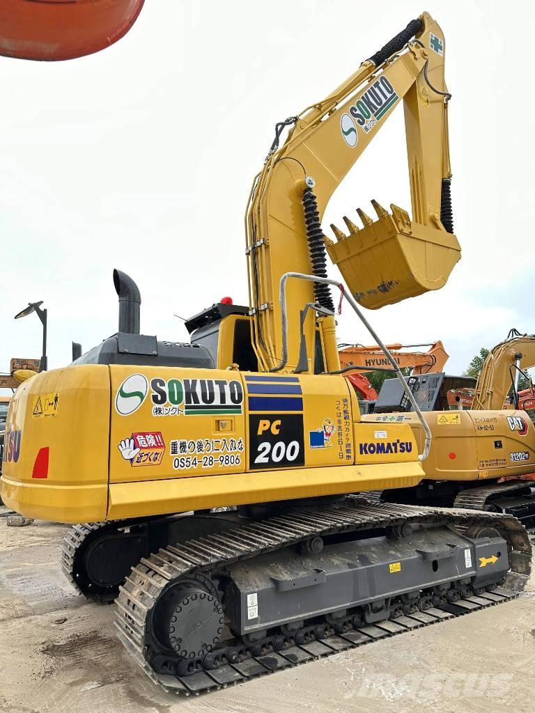 Komatsu PC200-8 Εκσκαφείς με ερπύστριες
