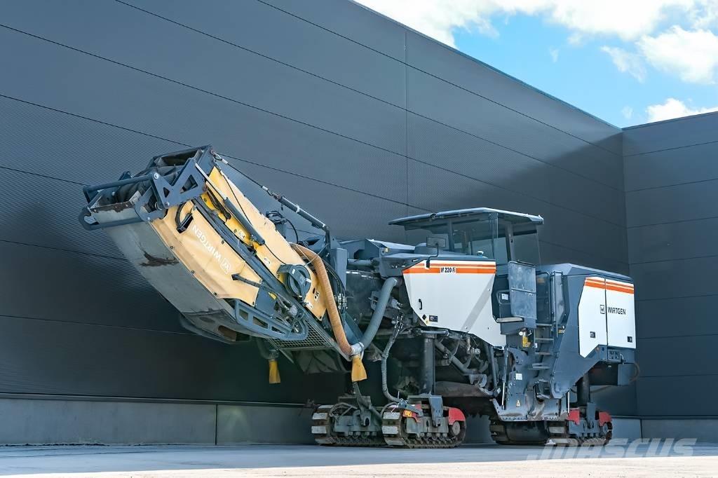 Wirtgen W 220 FI Επεξεργασίας επίστρωσης ασφάλτου