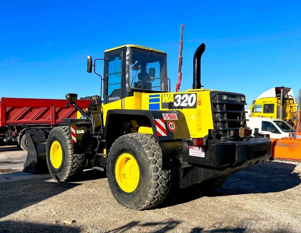 Komatsu WA 320 Φορτωτές με λάστιχα (Τροχοφόροι)