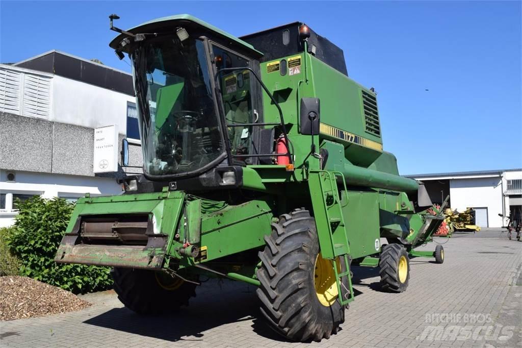 John Deere 1177 Θεριζοαλωνιστικές μηχανές