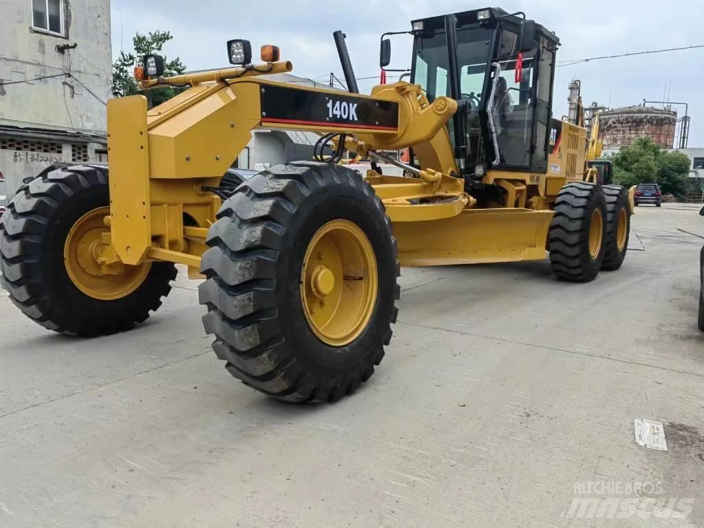 CAT 140 K Γκρέιντερς