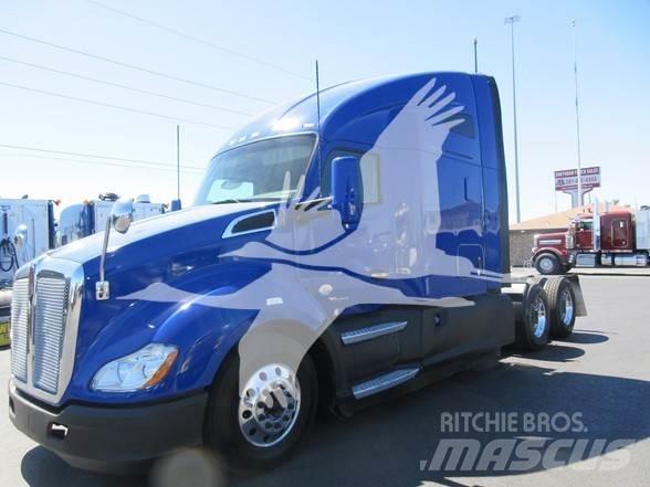 Kenworth T680 Τράκτορες