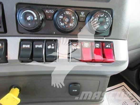 Kenworth T680 Φορτηγά Ανατροπή