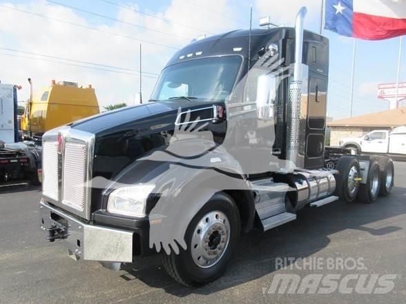 Kenworth T880 Τράκτορες