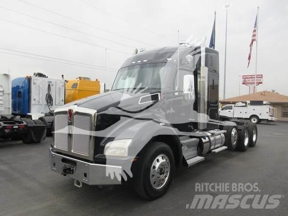 Kenworth T880 Τράκτορες