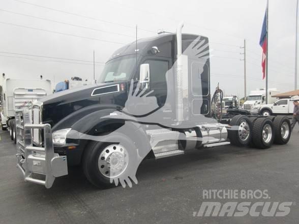 Kenworth T880 Τράκτορες