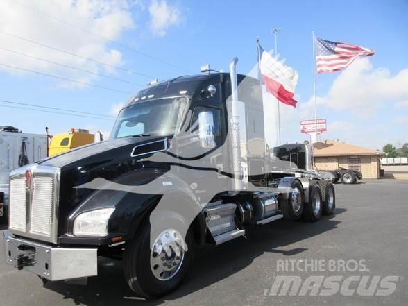 Kenworth T880 Τράκτορες