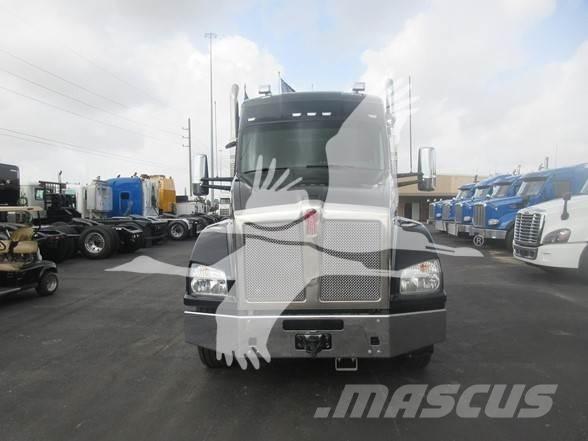 Kenworth T880 Τράκτορες