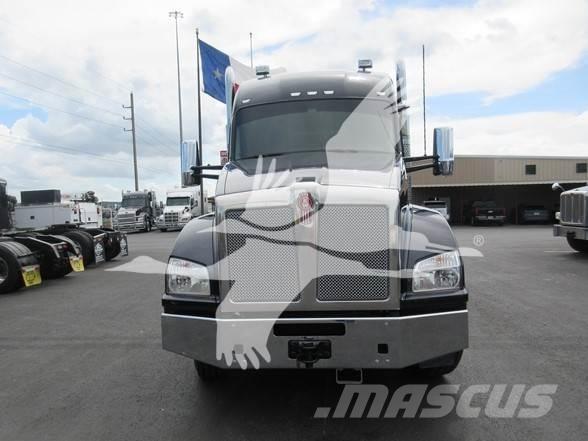 Kenworth T880 Τράκτορες